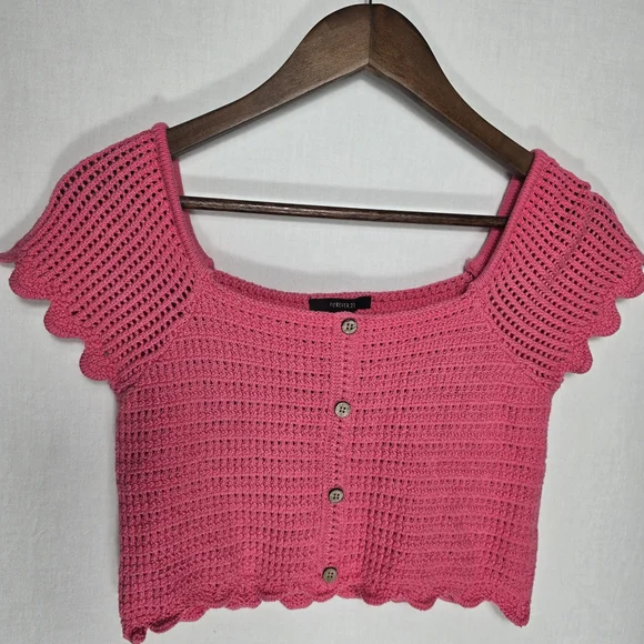 Forever 21 Pink Crocheted Cropped Top Size Large Front Button Accents Boho Y2K - Picture 2 of 10